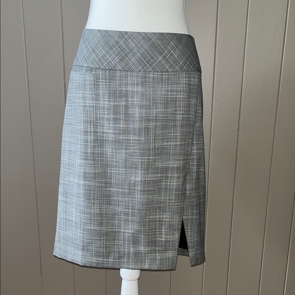Express -  Gray Checkered Pencil Skirt - Size 10 - Picture 1 of 4